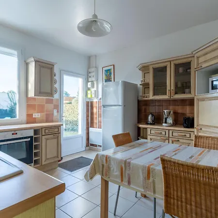 Holiday home Maison Confortable Pour 6 A Plage, Proche Ocean Et Pistes Cyclables - Fr-1-50-146